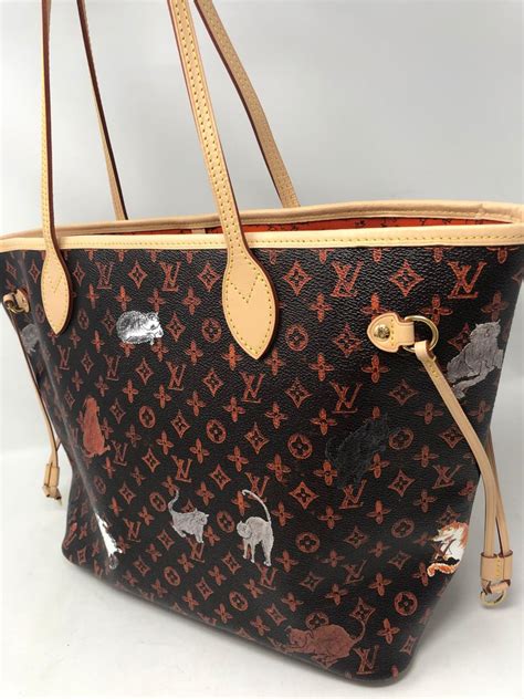 louis vuitton neverfull catogram|Louis Vuitton Neverfull large tote.